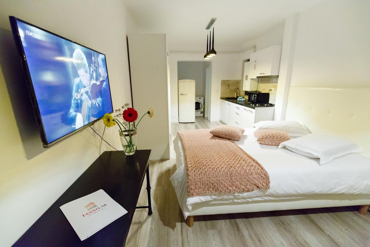 Metropolitan Iassium Luxury Suites Iasi Eksteriør bilde